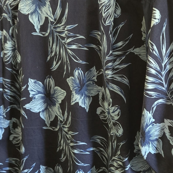 Chiliwear Ole Miss Blue Floral Men's Hawaiian Shirt Short Sleeve Est. Size XL - Picture 5 of 12